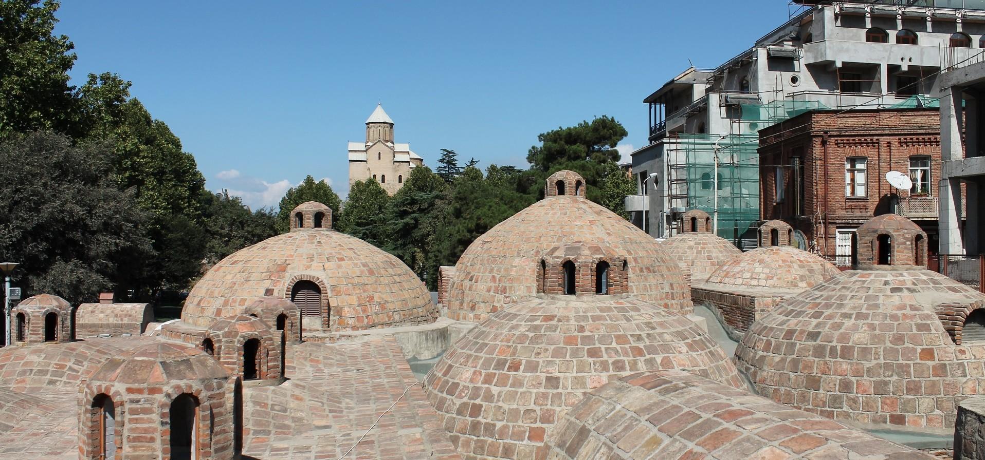 حمام های حرارتی در آبانتوبانی  Tbilisi Sulphur Baths